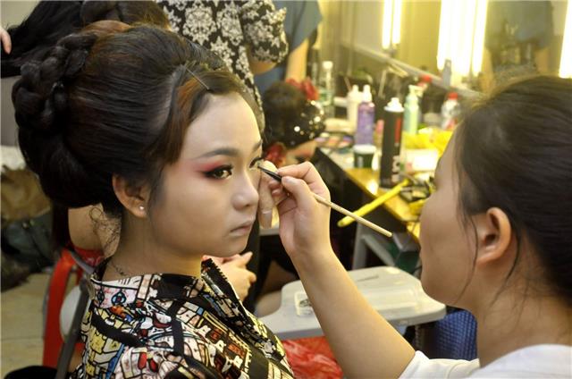 大家闺秀化妆实操