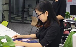 再苦再累，下辈子还要做老师！