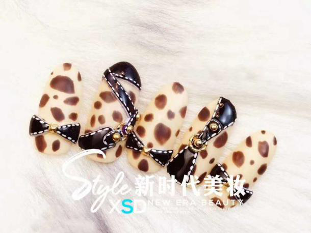 美甲师职业生涯规划有什么建议？如何挑选靠谱美甲学校？